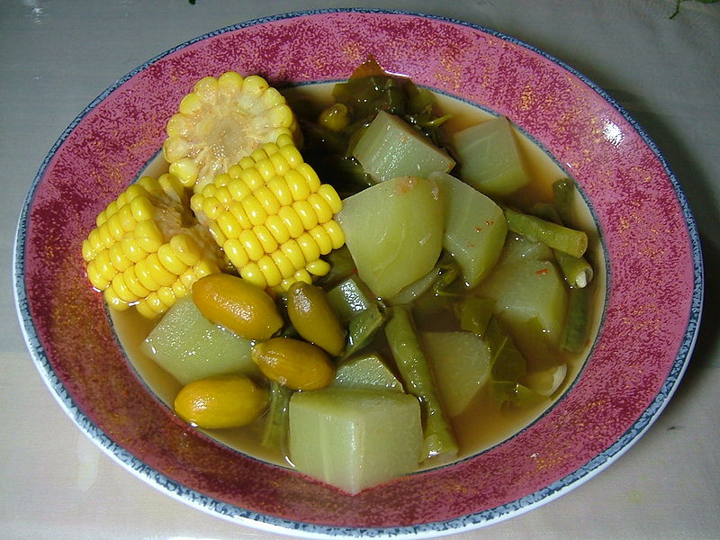 6. Sayur Asem: Hidangan Asam Segar dari Tumbuhan yang Ada di sekitar Kita