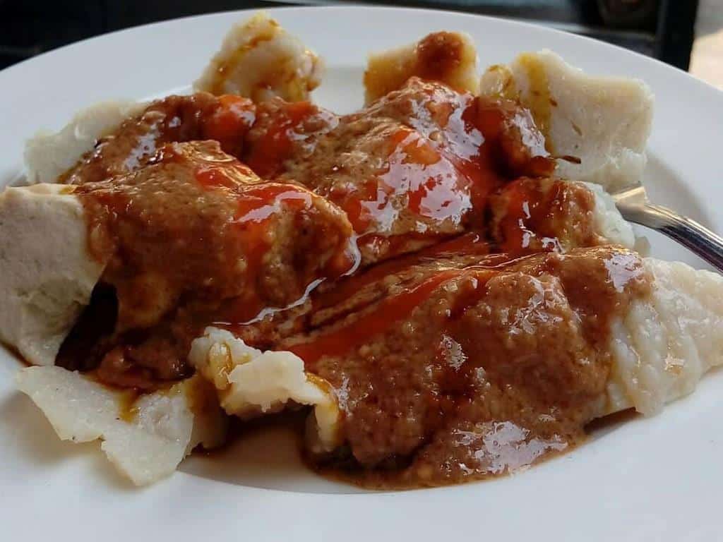 4. Siomay Bandung, Siapa yang Tak Kenal dengan Kuliner Hits Ini