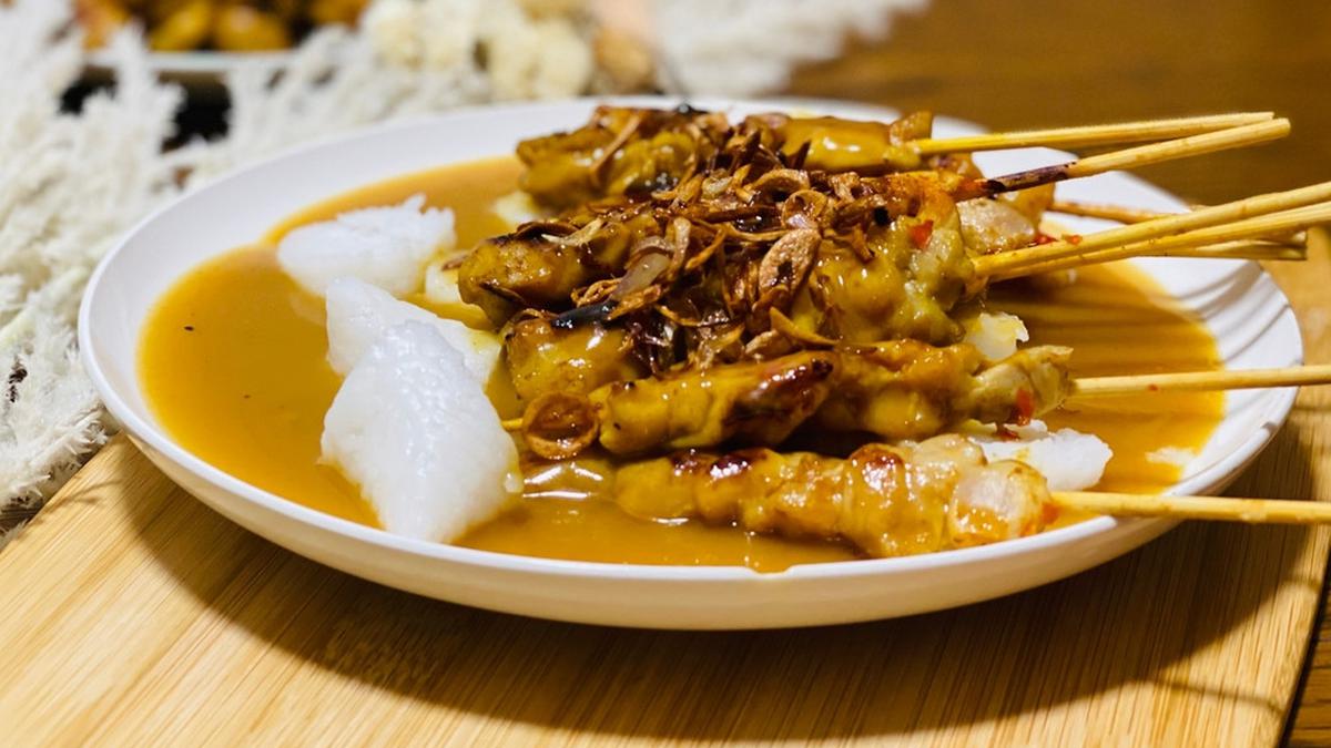 Resep Sate Padang Serta Kuahnya yang Menyegarkan dan Penuh Rempah - Food Fimela.com