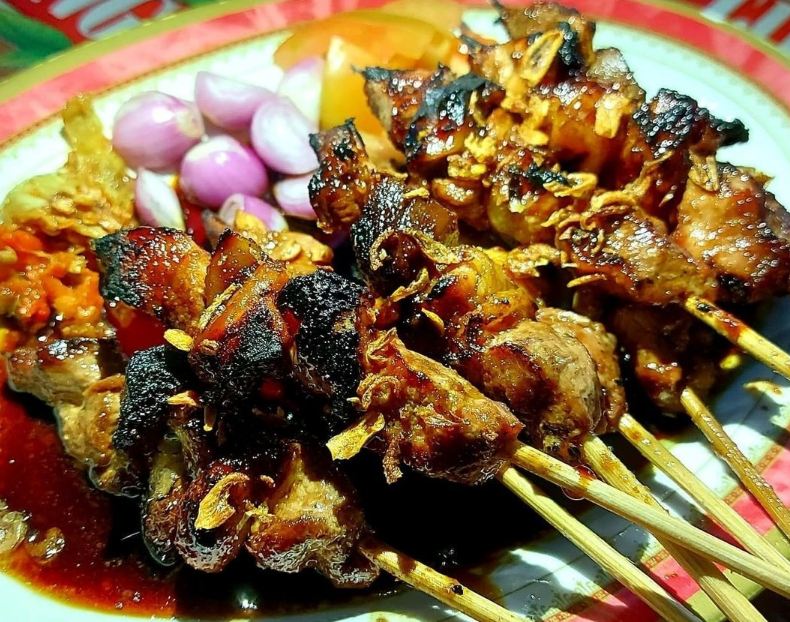 5 Kuliner Lezat Khas Tegal, Tahu Aci hingga Sate Blengong : Okezone Travel