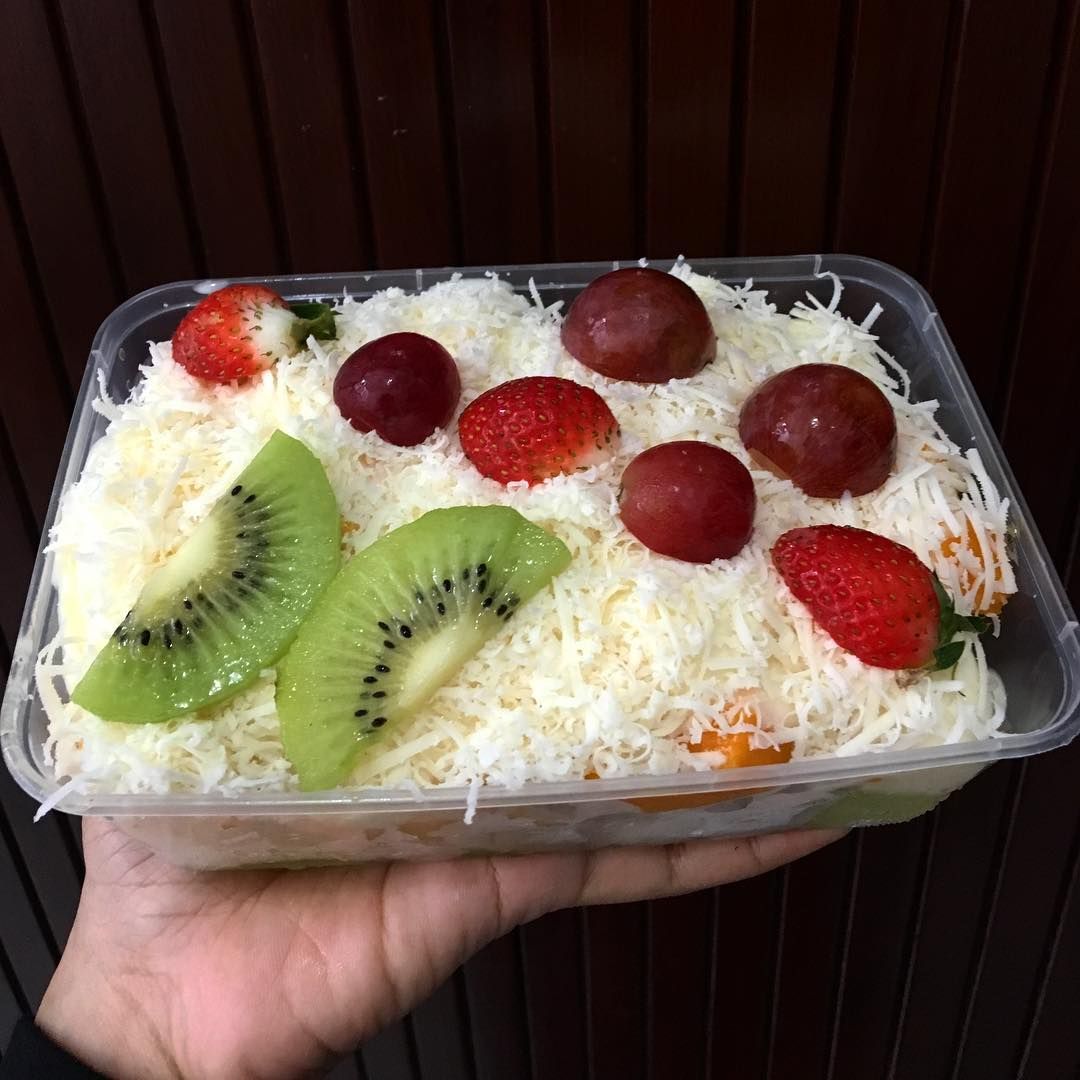 Cara membuat salad buah