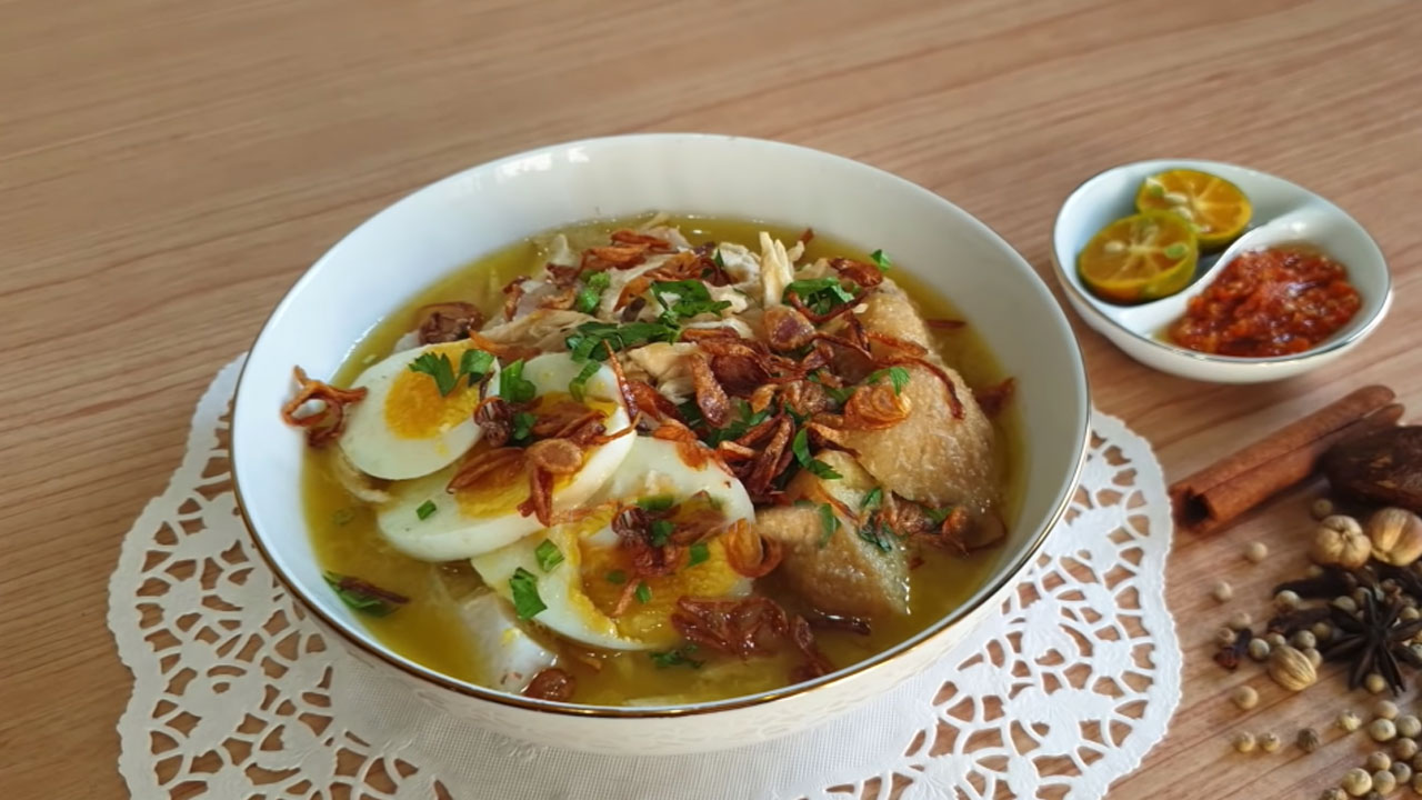 Membuat soto banjar